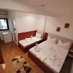 Guest house Pensiunea Miruna Valentin